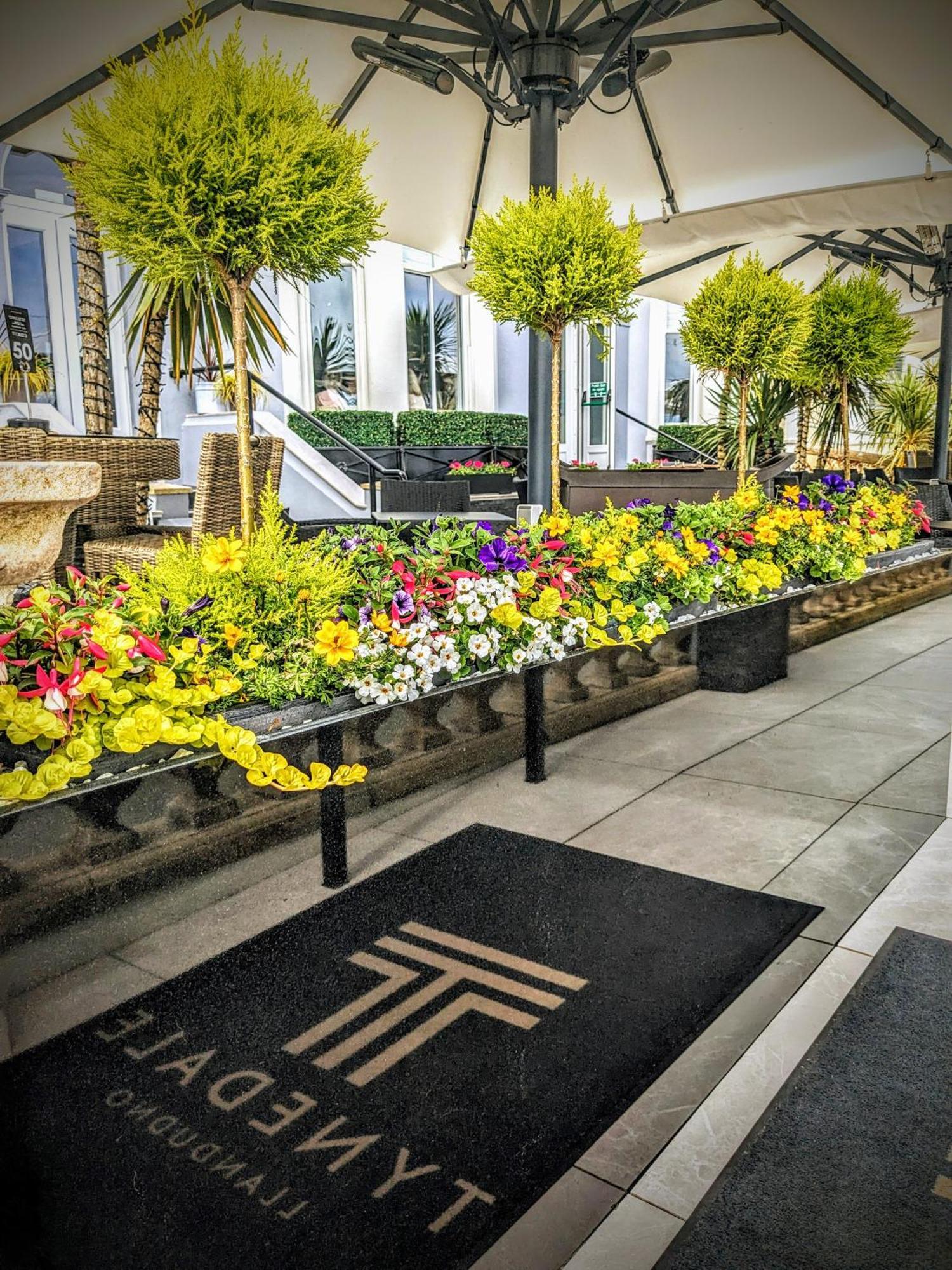 Tynedale Hotel Llandudno Exteriör bild